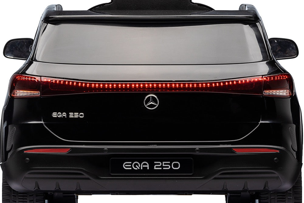 Mercedes-Benz Eqa 250 - Zwart  De Mercedes-Benz EQA 250 is een echte klassieker! Met zijn muziekmodule, leren stoel en EVA rubberbanden (XMX625) is hij klaar om de weg op te gaan. Met zijn 12 voltKidzcruisers